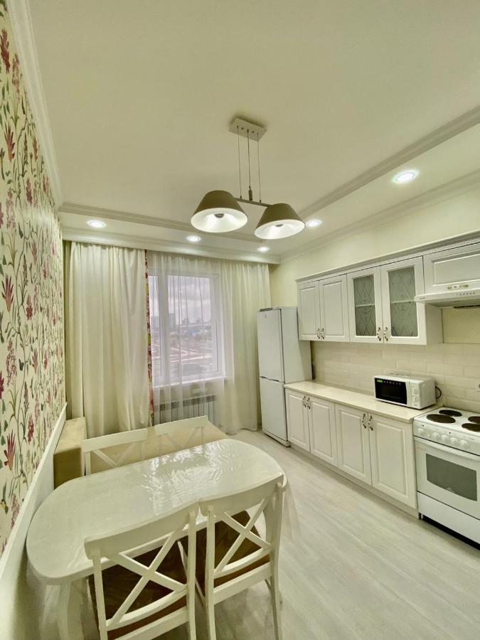 Expo Boulevard-5 Apartment Astana Bagian luar foto